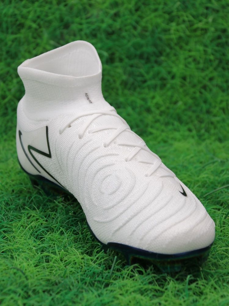 Nike Phantom Luna II Elite FG White Black