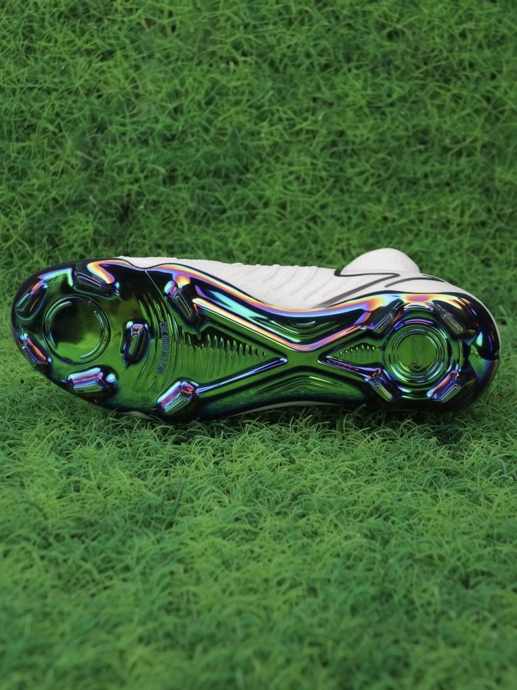 Nike Phantom Luna II Elite FG White Black