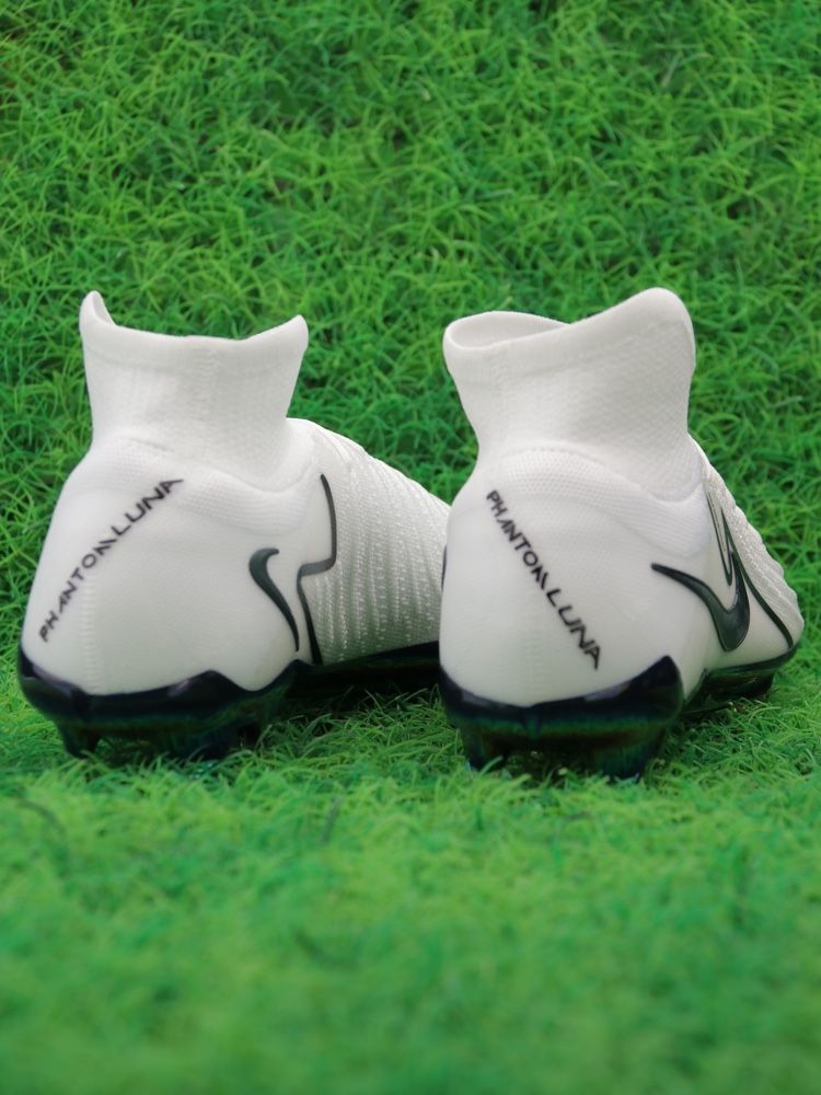Nike Phantom Luna II Elite FG White Black