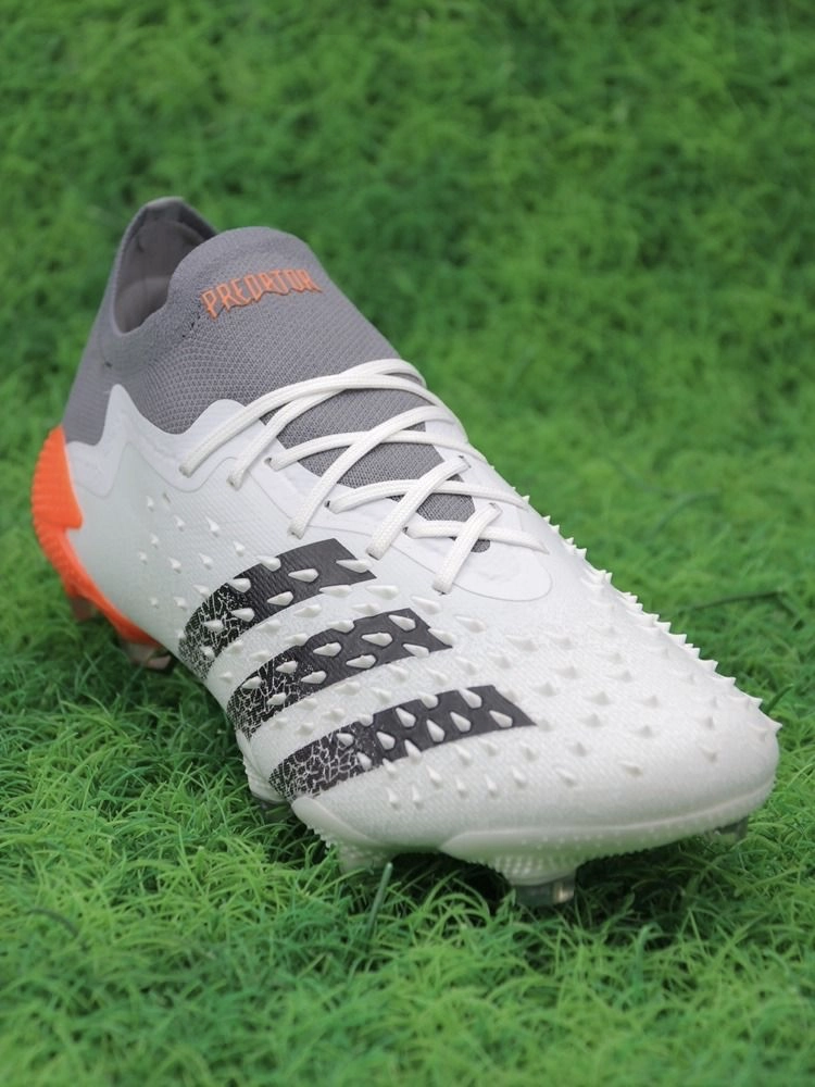 adidas Predator Freak .1 Low FG WhiteSpark - Footwear White/Iron Metal/Solar Red