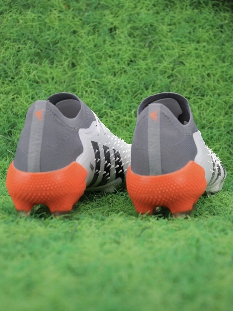 adidas Predator Freak .1 Low FG WhiteSpark - Footwear White/Iron Metal/Solar Red