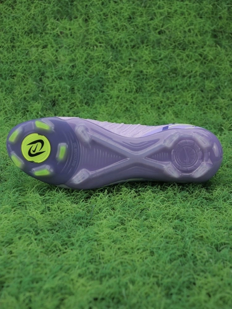 Nike Phantom Luna II Elite FG 2025 United - Purple Agate/Barely Volt