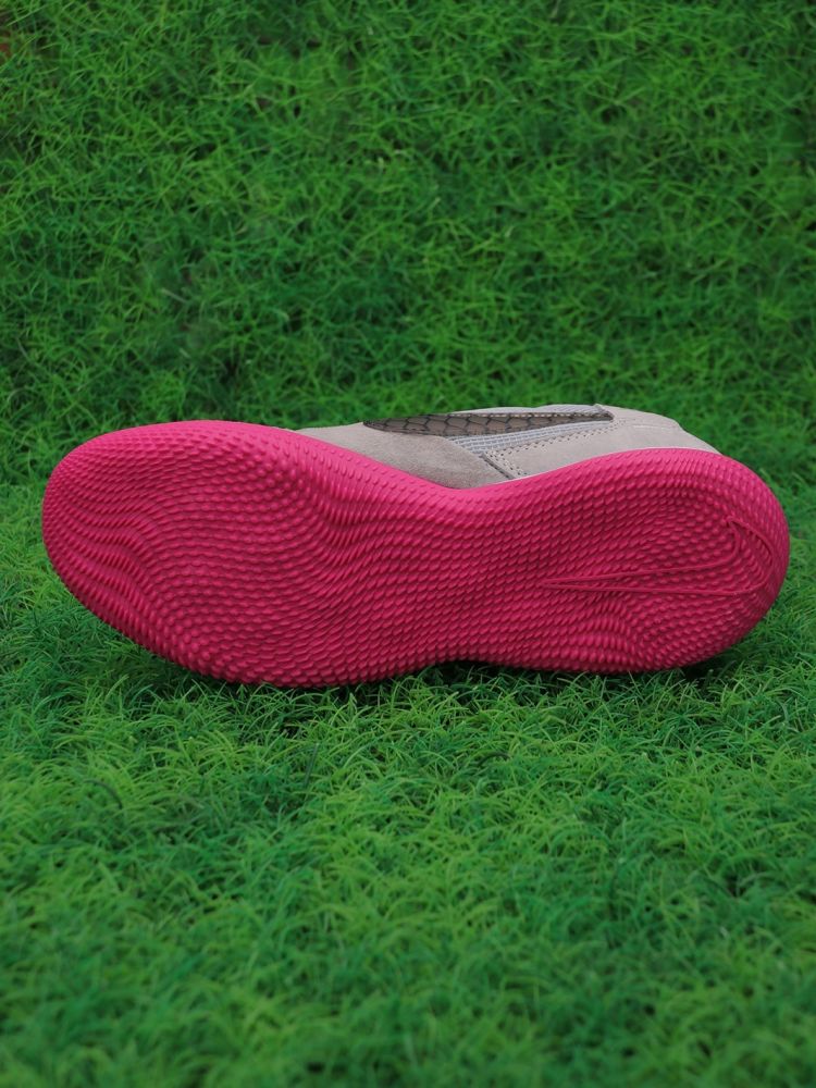 Nike Streetgato IC London Cages - Grey Fog/Velvet Brown/White