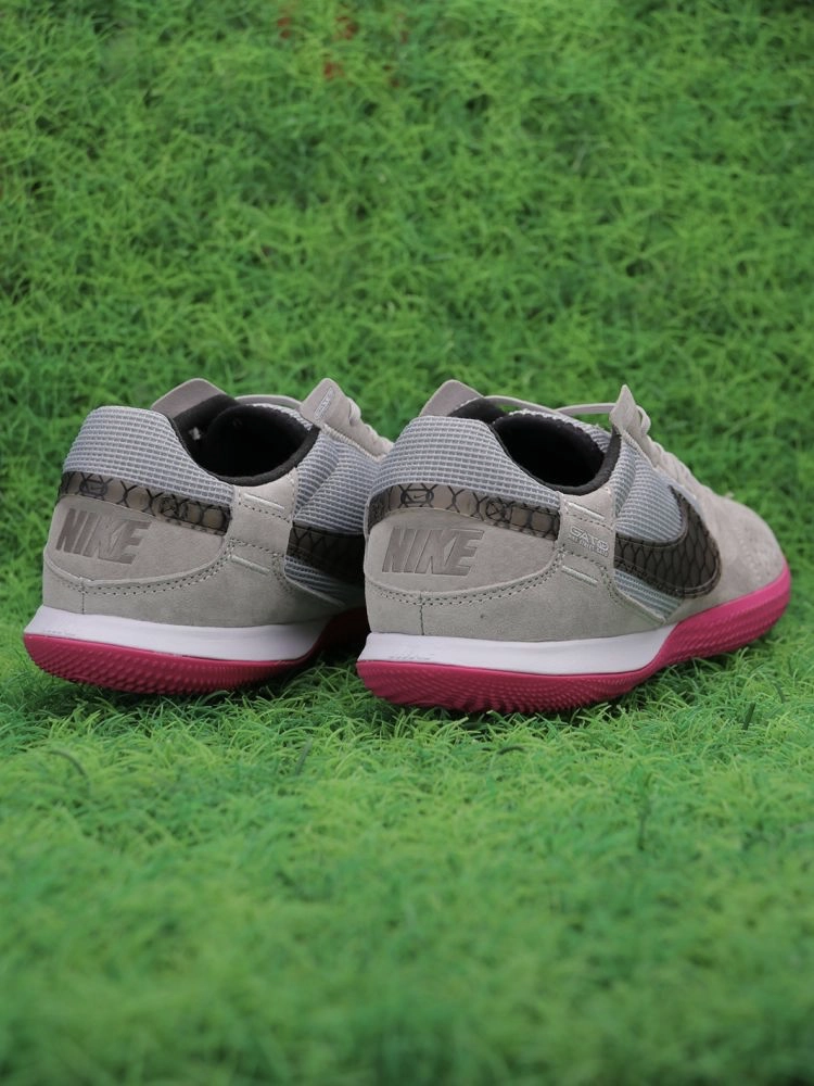 Nike Streetgato IC London Cages - Grey Fog/Velvet Brown/White