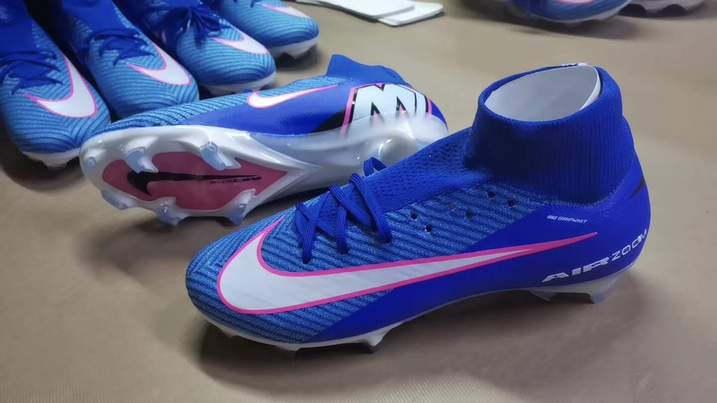 football-australia-nike-mercurial-vapor